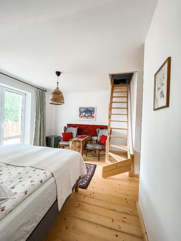 Pokój 4 osobowy z tarasem - zdjęcie 3